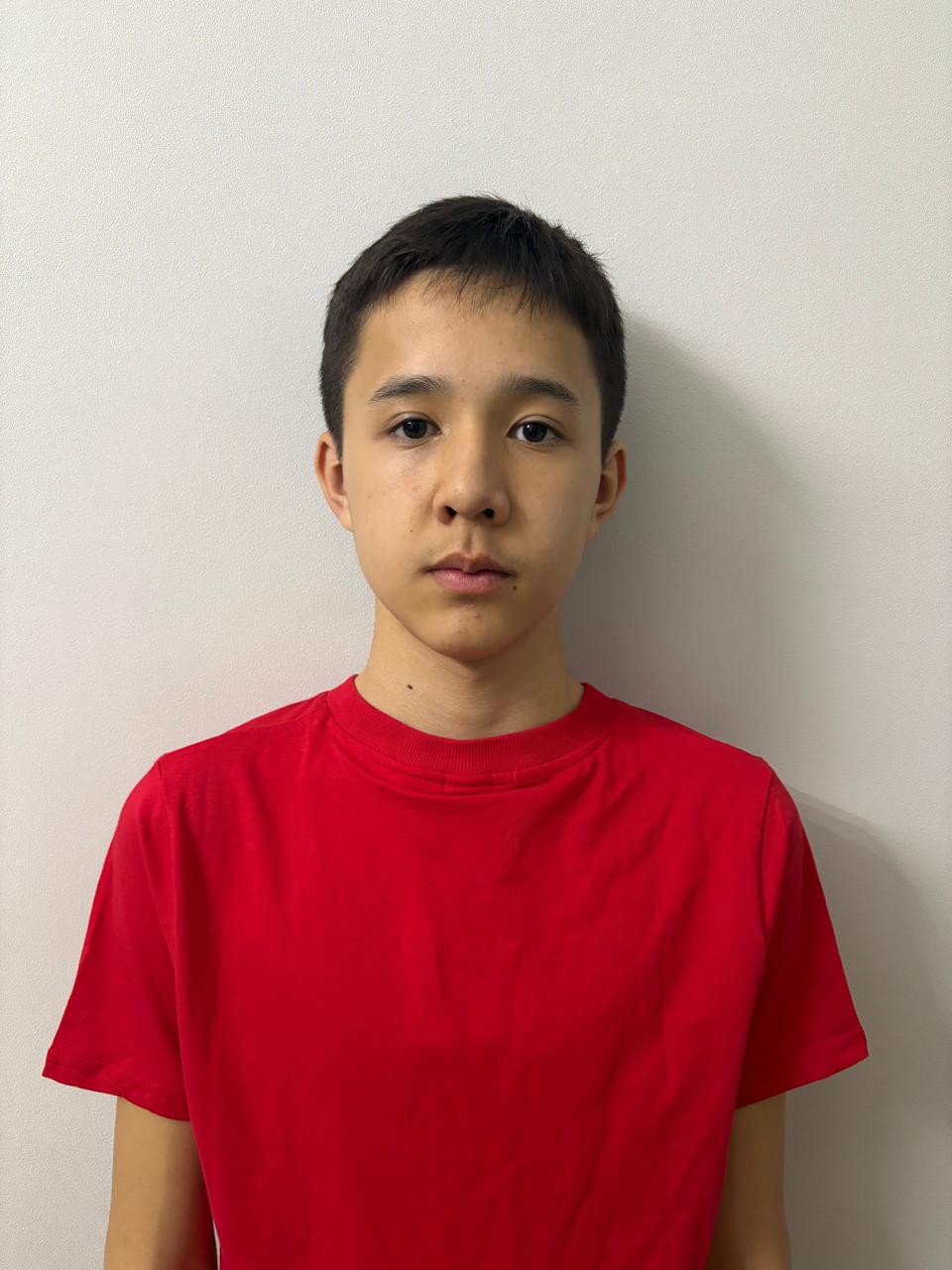 Амир Утенов